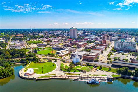 Explore the cities and towns of Alabama with Alabama Travel.